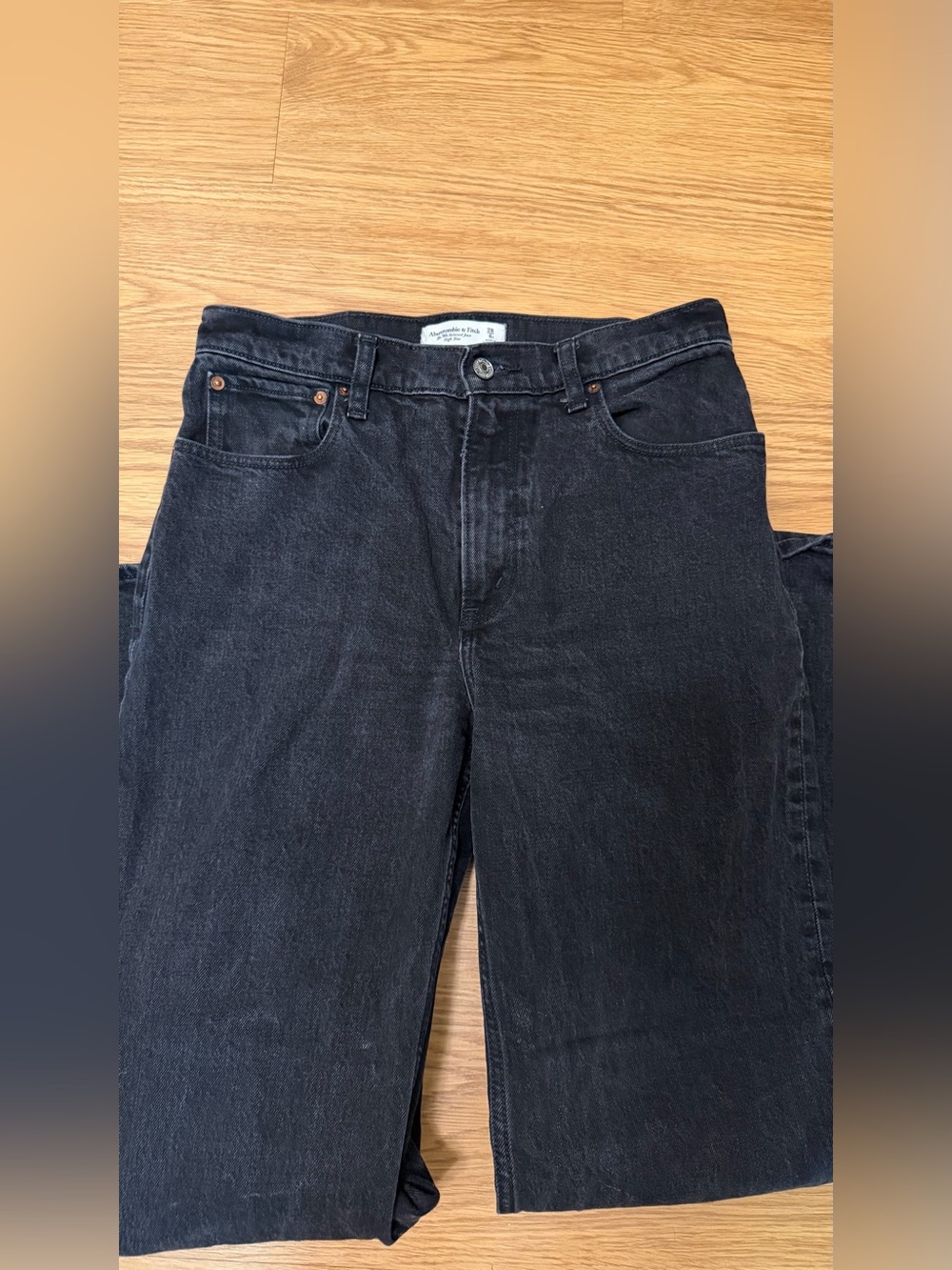 Abercrombie & Fitch ’90s Relaxed High Rise Jeans Black Size 28 / 6R